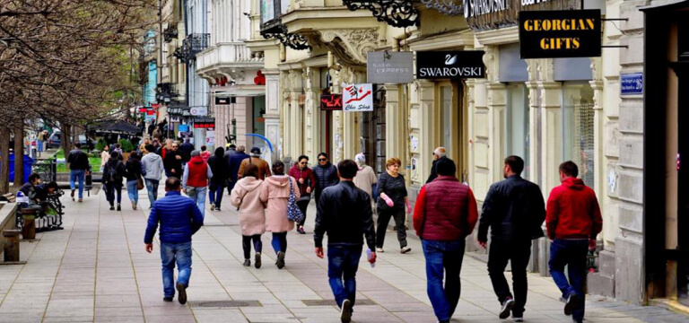 Compre con soporte local e instalación con nuestros socios confiables