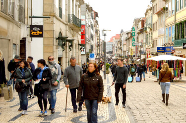 Kaufen Sie mit lokalem Support und Installation bei unseren vertrauenswürdigen Partnern